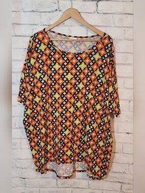 Lularoe Irma 3X High Low Tunic Top Shirt